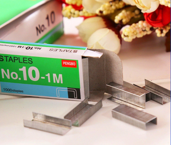Factory Wholesales 1000PCS Color Box Packing No. 10 Staples for Office Stationery