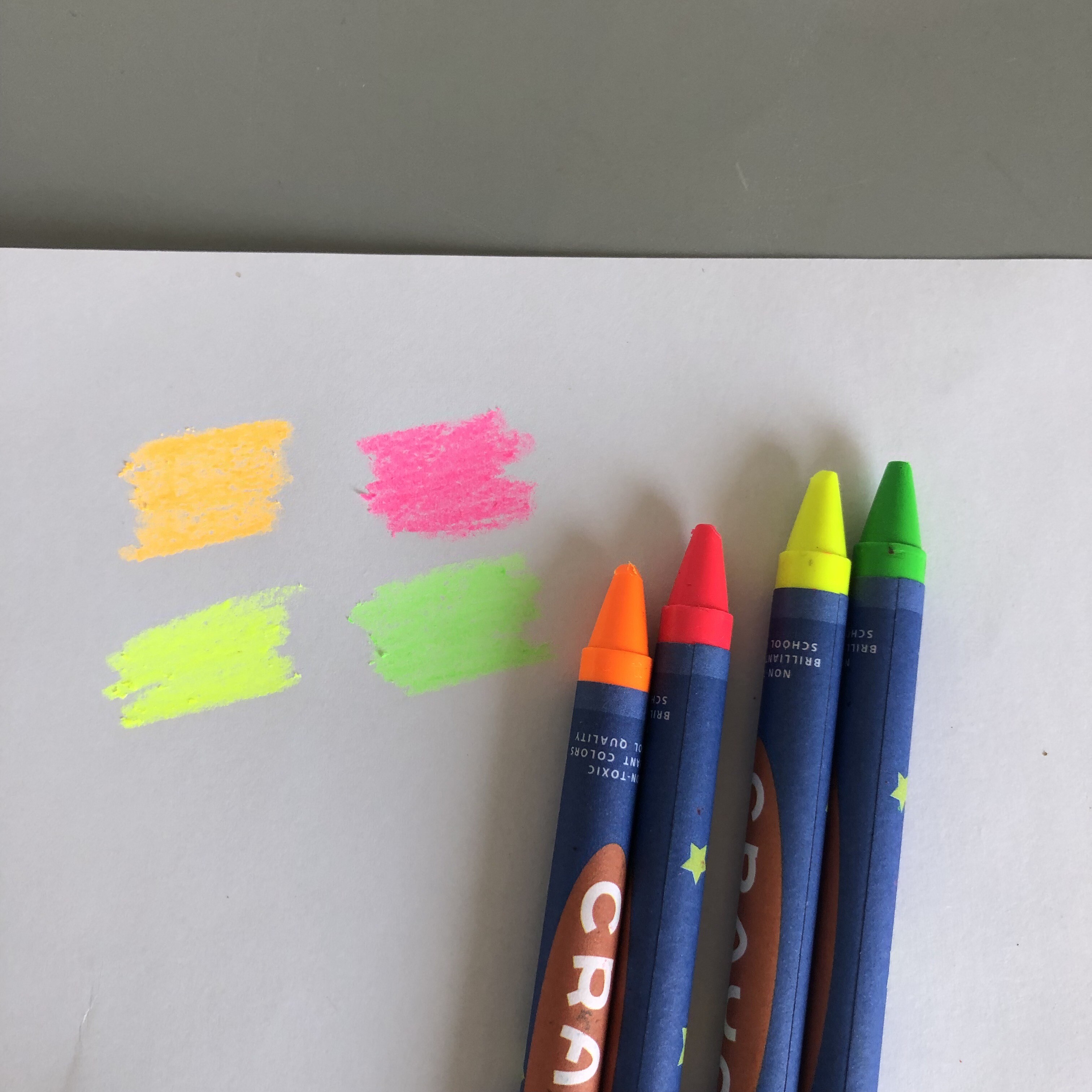 9cm Kids Paint Fluorescence Crayons with Custom Colors Boxs